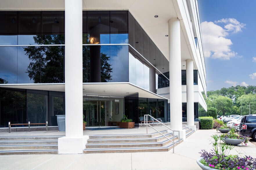 More Photos Of 6601 Six Forks Rd, Raleigh Office For Lease