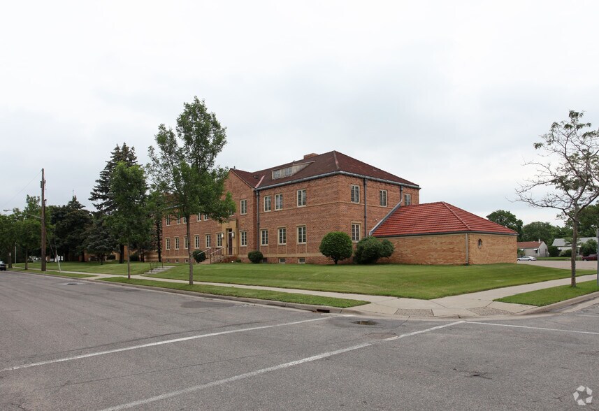 More Photos Of 5140 Fremont Ave N, Brooklyn Center Religious Facility For Sale