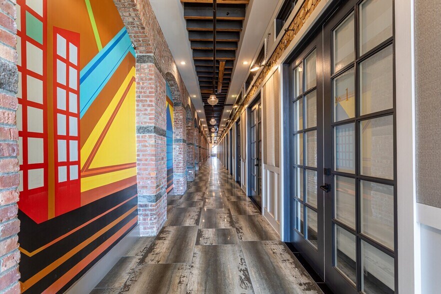 More Photos Of 69 9th St, Brooklyn Warehouse For Lease