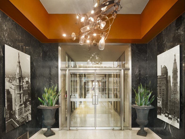 More Photos Of 1315 Walnut St, Philadelphia Office For Lease