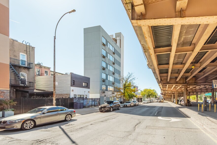 More Photos Of 518 Meeker Ave, Brooklyn Apartments For Sale