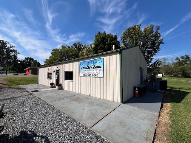 More Photos Of 222 S Center, Connellys Springs Freestanding For Sale