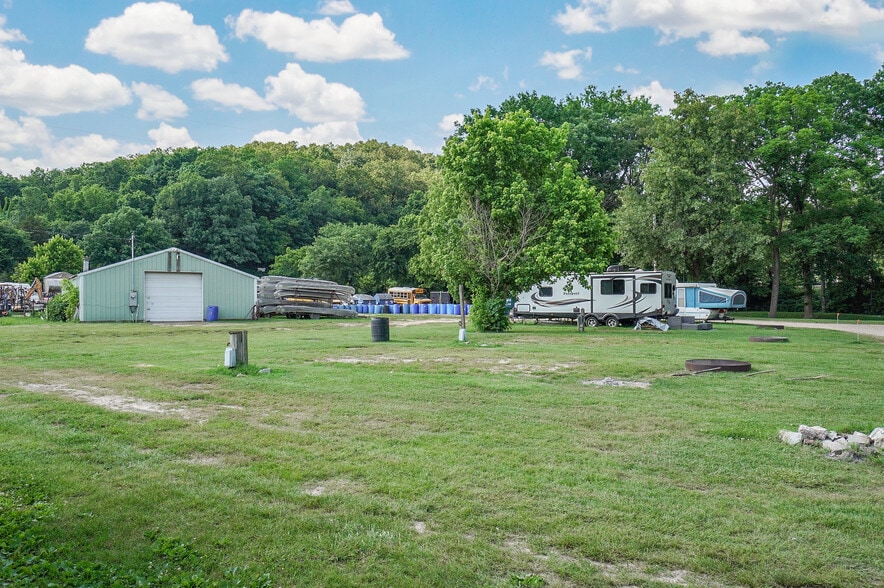 More Photos Of 1254 Hooten Town Rd, Crane Trailer Camper Park For Sale