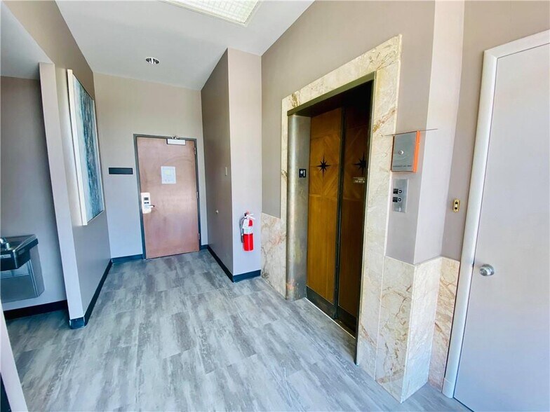 More Photos Of 100 W 11th St, Anderson Medical For Sale