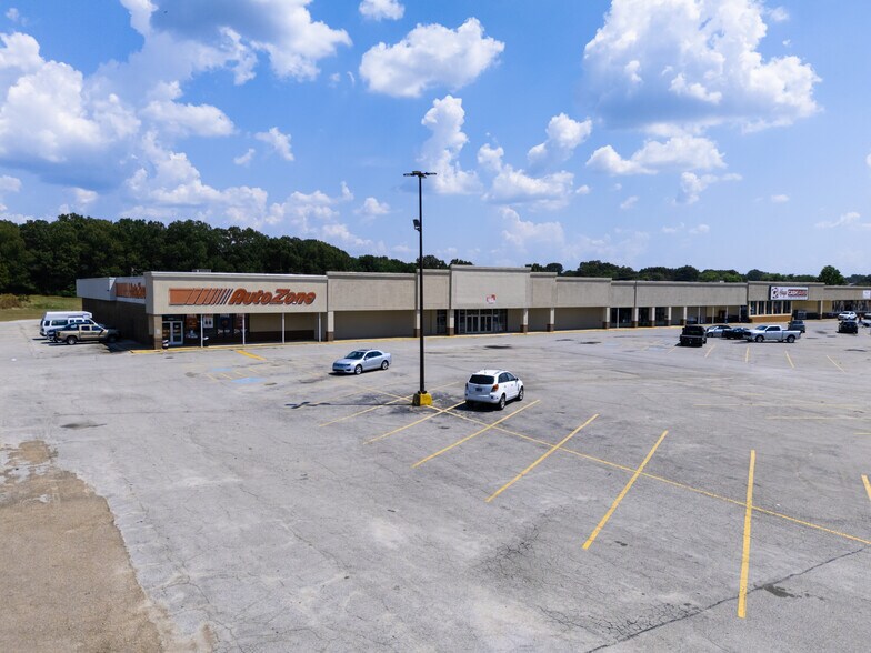 More Photos Of 2210 N Central Ave, Humboldt Unknown For Lease