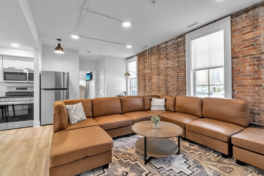 More Photos Of 204 High St, Buffalo Apartments For Sale