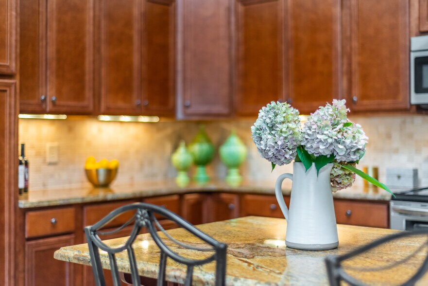 More Photos Of 565 Owens Gin Rd NE, Calhoun Lodge Meeting Hall For Sale