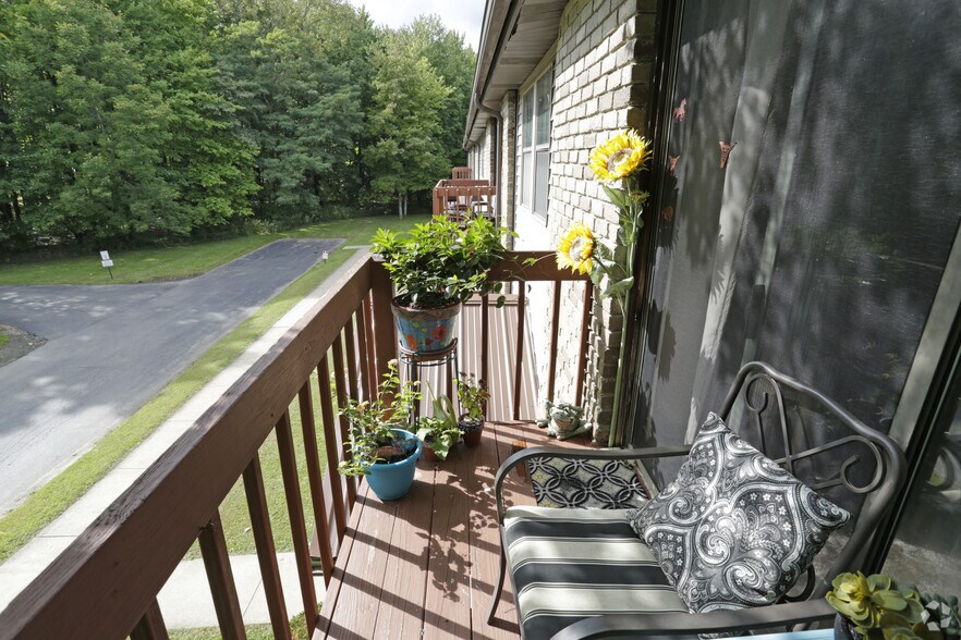 More Photos Of 10795 Timbercrest Dr, Meadville Apartments For Sale