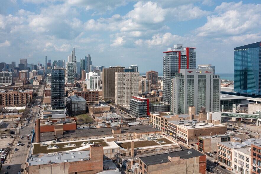 More Photos Of 2229 S Michigan Ave, Chicago General Retail For Lease