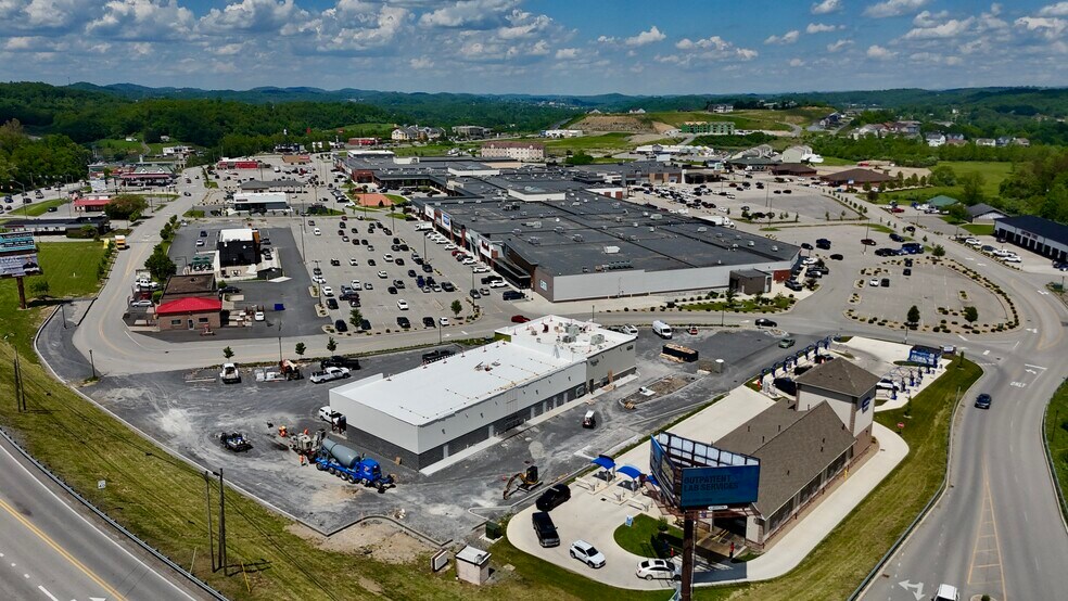 More Photos Of 2600 Middletown Commons, White Hall Unknown For Lease