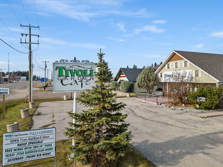 More Photos Of 1916 10th Av, Spruce View Restaurant For Sale