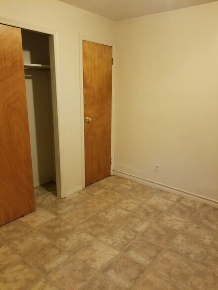 More Photos Of 4730 48th St, Woodside Multifamily For Sale