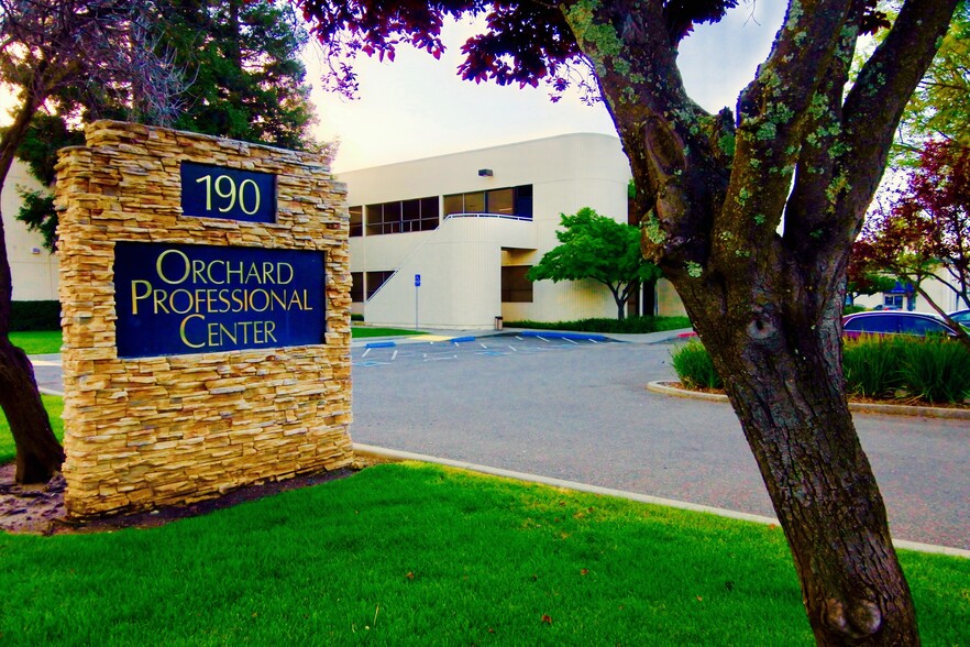 Primary Photo Of 190 S Orchard Ave, Vacaville Office For Lease