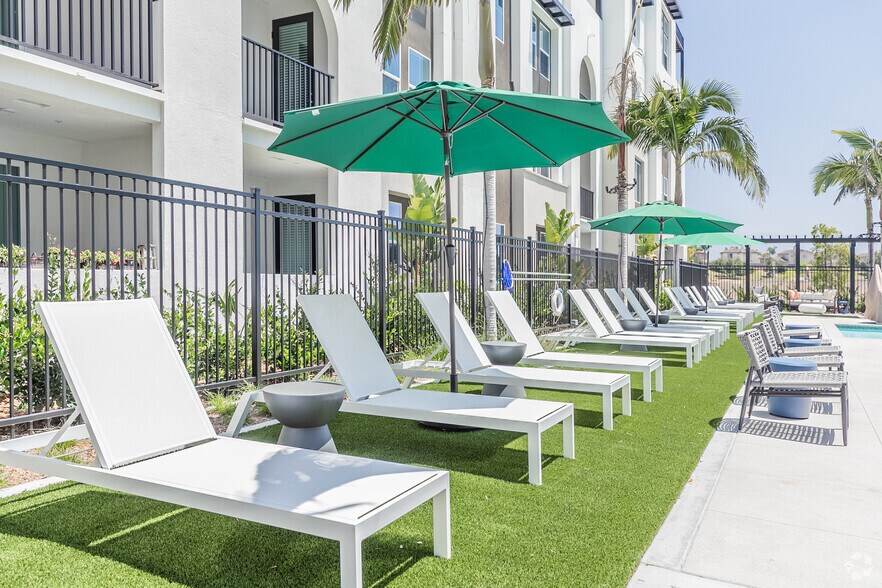 More Photos Of 1445 Town Center Dr, Chula Vista Apartments For Lease