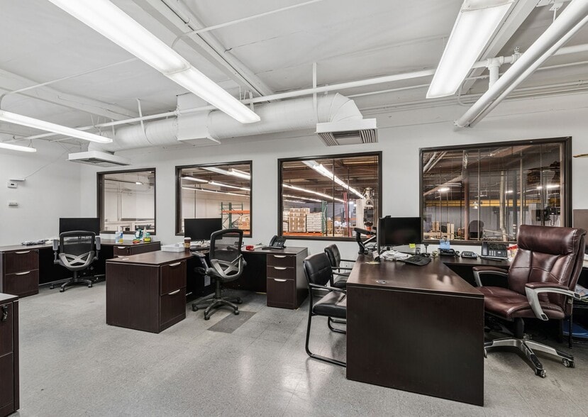 More Photos Of 1620 Marigold Pl, Ontario Warehouse For Sale