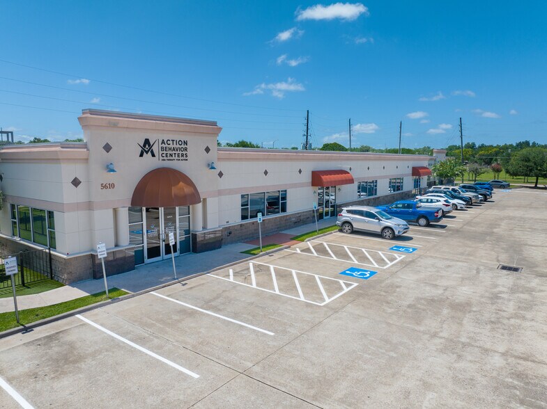 More Photos Of 17320 W Grand Pky S, Sugar Land Unknown For Lease