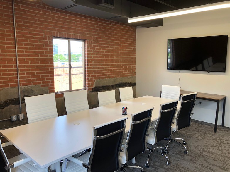 More Photos Of 1923 Washington Ave, Houston Coworking Space