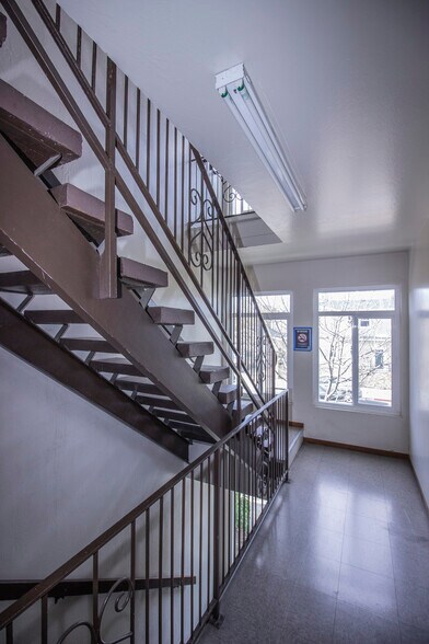 More Photos Of 486 Beech St, Redwood City Apartments For Sale