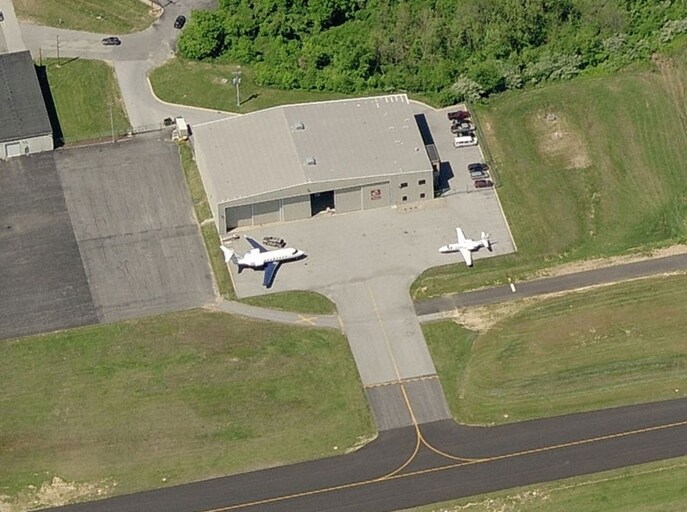 More Photos Of 2000 Brett Rd, New Castle Warehouse For Sale