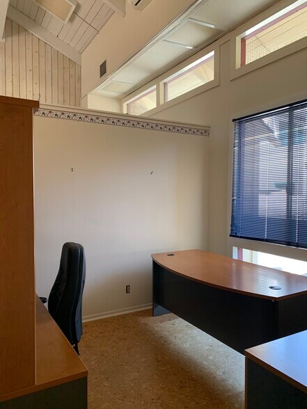 More Photos Of 310 Vista Del Mar, Redondo Beach Loft Creative Space For Lease