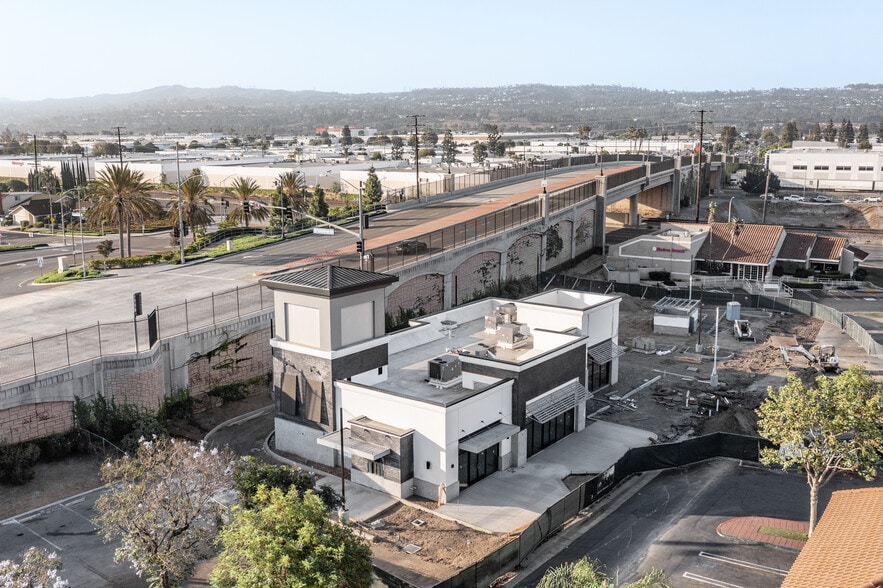 More Photos Of 2095 E Orangethorpe Ave, Placentia Fast Food For Lease