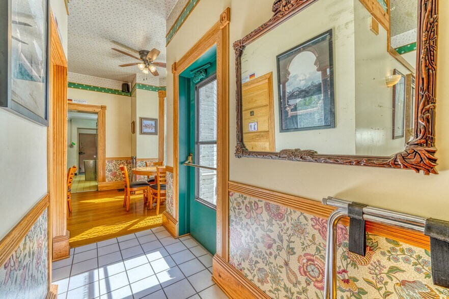 More Photos Of 512 Royal Gorge Blvd, Canon City Restaurant For Sale