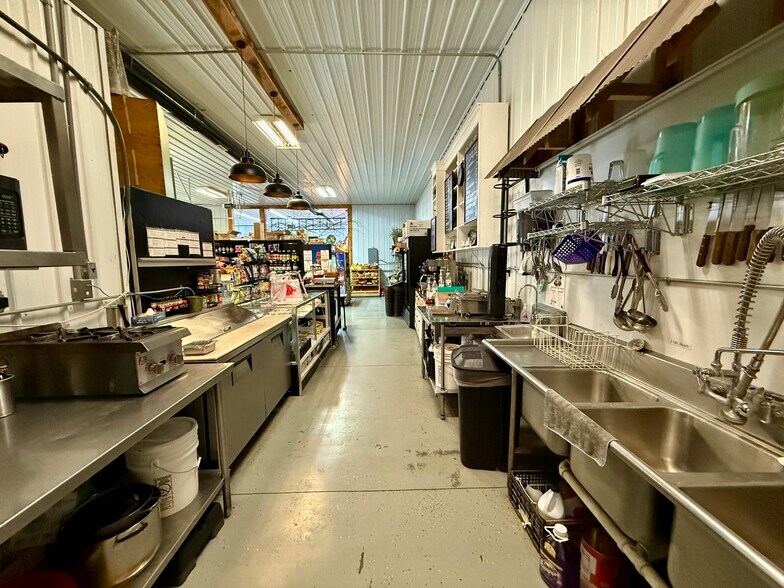 More Photos Of 203 W 5th St, Blue Rapids Service For Sale