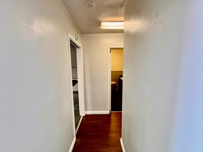 More Photos Of 14436 Whittier Blvd, Whittier General Retail For Sale
