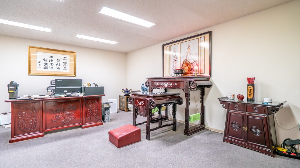 More Photos Of 1730 NW 23rd St, Miami Service For Sale