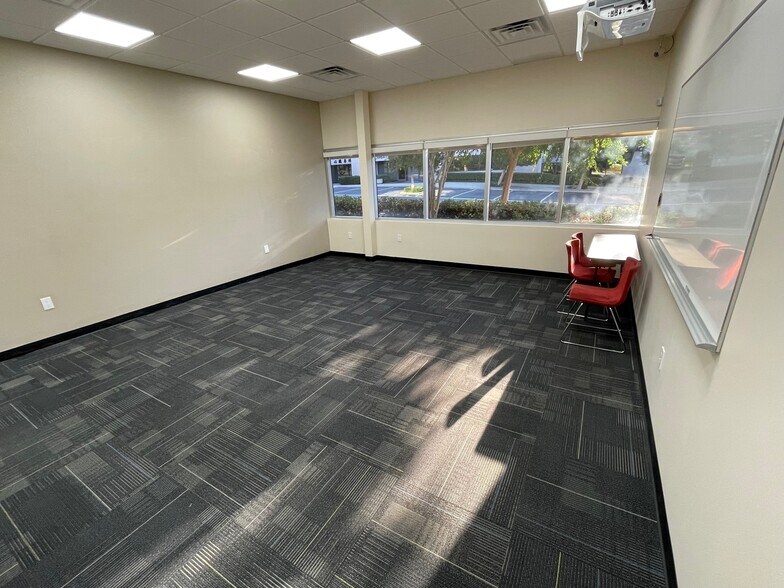 More Photos Of 660 N Diamond Bar Blvd, Diamond Bar Office For Sale