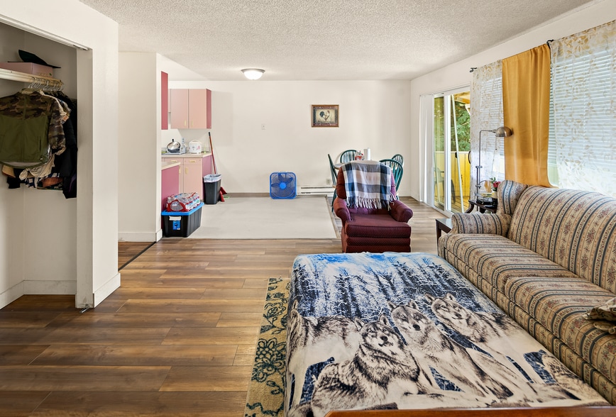 More Photos Of 739 S 3rd Ave, Kent Apartments For Sale