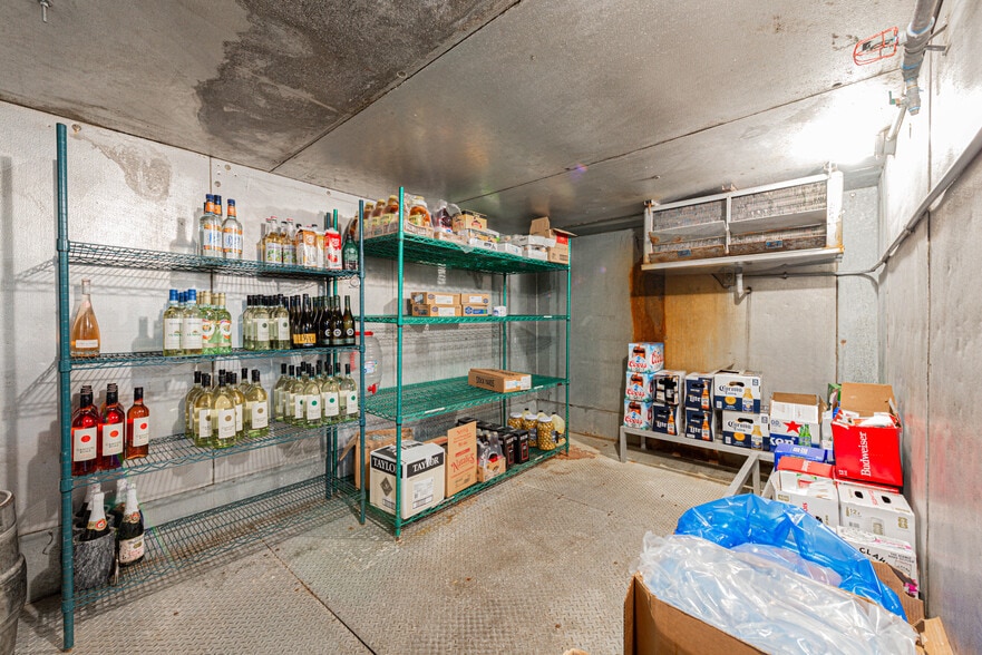 More Photos Of 14410 Coastal Hwy, Ocean City Restaurant For Sale