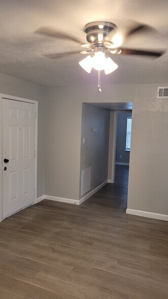 More Photos Of 1226-1232 Avenue A, Denton Apartments For Sale