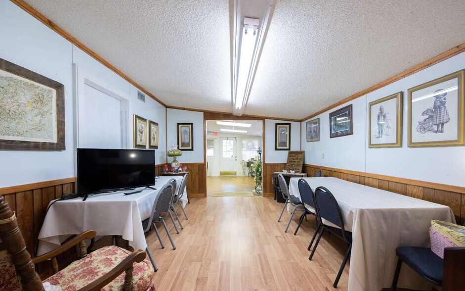 More Photos Of 11973 SE County Road 132, Jasper Office Residential For Sale