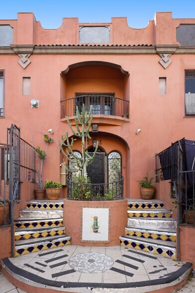 More Photos Of 101 N Kenmore Ave, Los Angeles Apartments For Sale