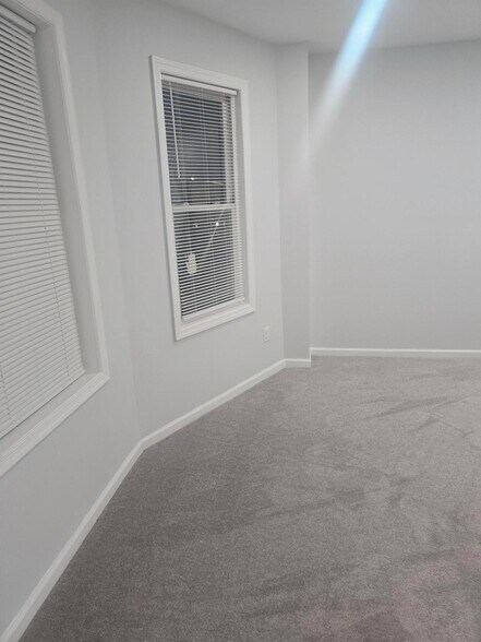 More Photos Of 3800 N Market St, Wilmington Storefront Retail Office For Sale