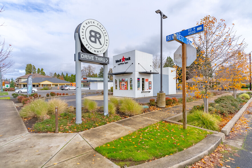 Primary Photo Of 4560 River Rd N, Keizer Restaurant For Sale