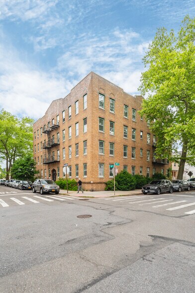 More Photos Of 87-87 116th St, Richmond Hill Multifamily For Sale