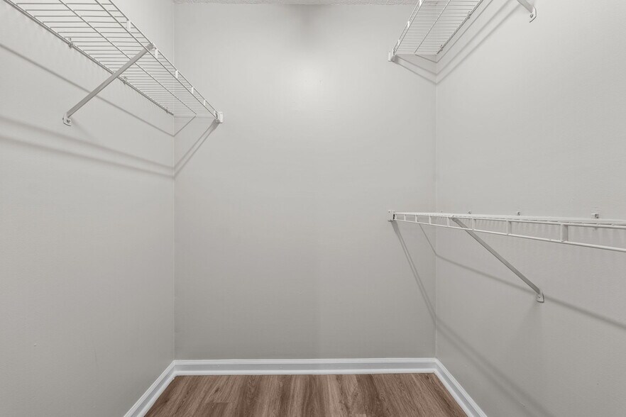 More Photos Of 920 Highland Ave, Greensboro Apartments For Sale