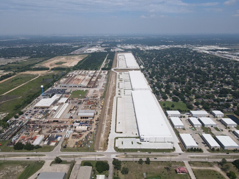 More Photos Of 8726 Fairbanks N Houston, Houston Distribution For Lease