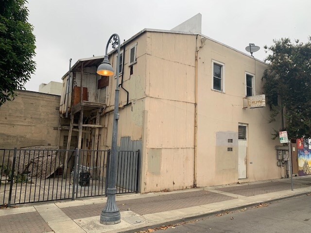 More Photos Of 201 5th St, Hollister Storefront Retail Residential For Sale