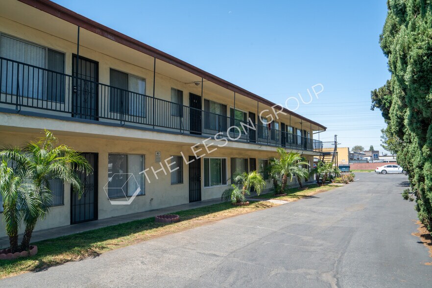 More Photos Of 9040-9042 Ramona St, Bellflower Multifamily For Sale