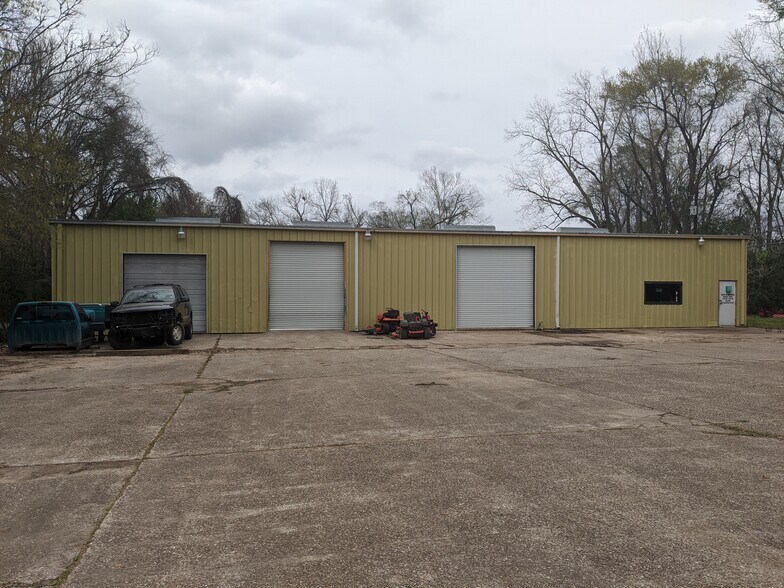 More Photos Of 105 Hubert St, Cleveland Warehouse For Sale