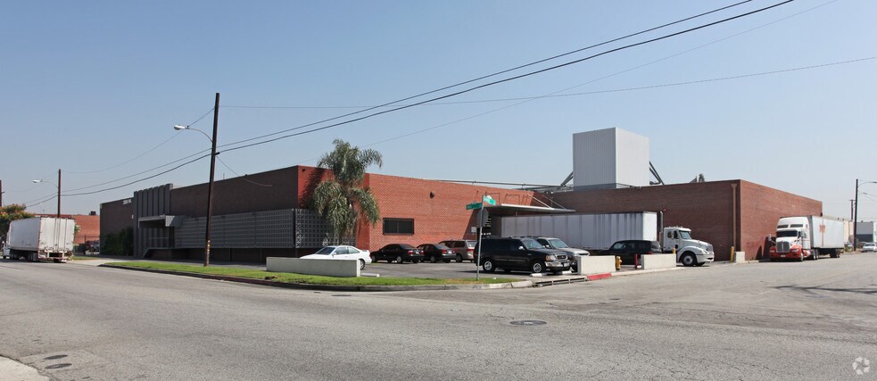 Primary Photo Of 2808 Vail Ave, Commerce Warehouse For Lease