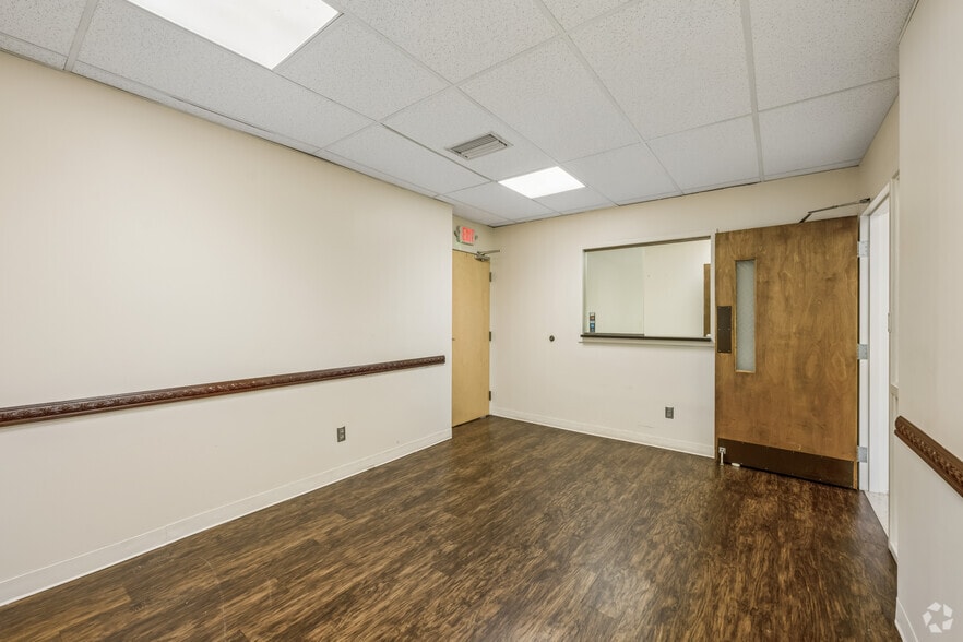 More Photos Of 644 2nd St, Alabaster Medical For Lease