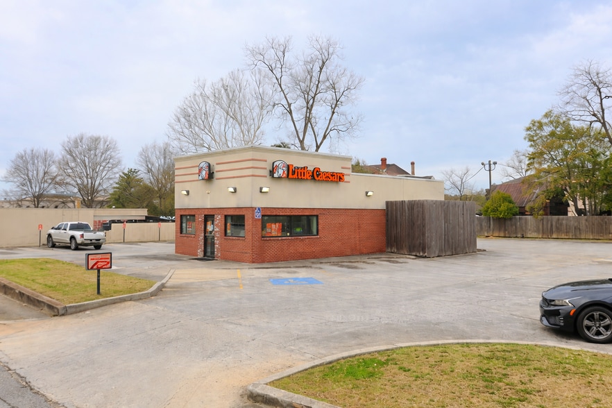 More Photos Of 118 E Hill St, Thomson Fast Food For Sale