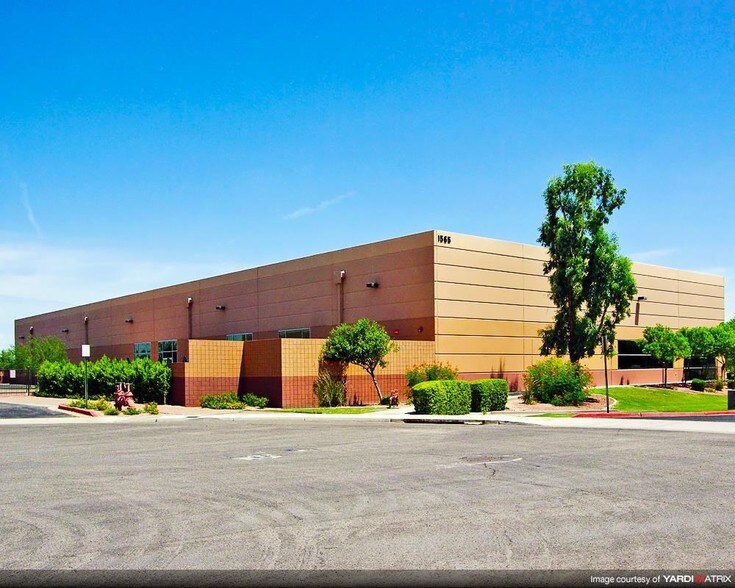 More Photos Of 1595 N 113th Ave, Avondale Showroom For Lease