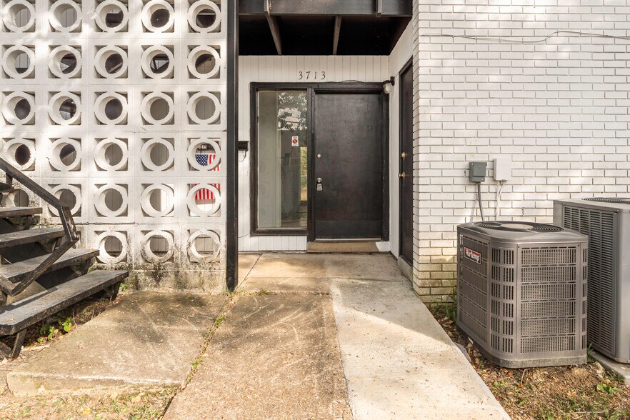 More Photos Of 3701-3743 Wesley Dr, Montgomery Apartments For Sale