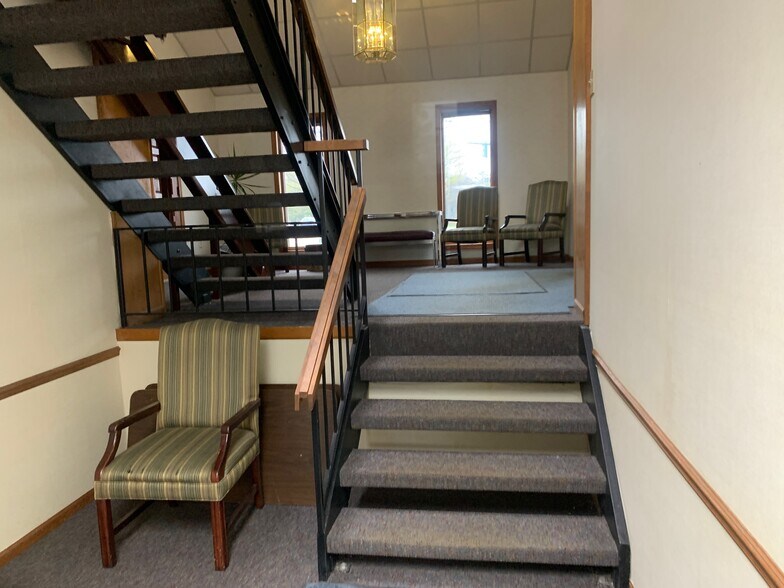 More Photos Of 8801 N Main St, Dayton Medical For Lease