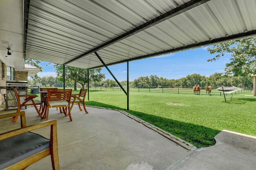 More Photos Of 27160 State Highway 56, Whitesboro Land For Sale